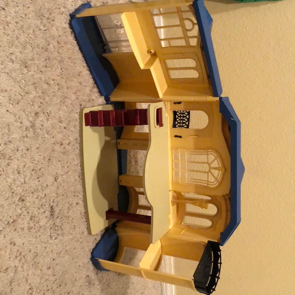 Doll house